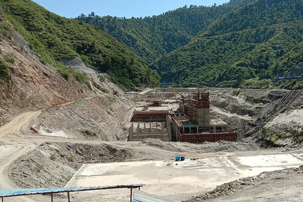 सुनकोसी मरिण डाइभर्सनको बाँध निर्माणमा नयाँ ठेक्का लगाउने तयारी